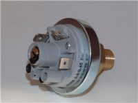 Pressure regulator 1/4   up to 0,8 bar