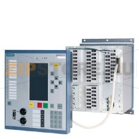 дистанционная защита 7SA64 устройства с внешней панелью управления большой дисплей с подсветкой для управления присоединением, кнопки управл.,ключи управления функциональные клавиши, числовая панель управления, интерфейс ПК Siemens 7SA642.-.....-...0