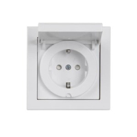 Розетка с заземлением 16 А, 250 В, IP44, белая ABB 2TKA000698G1