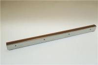 Seal bar