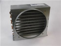 CONDENSER WITH CONVEYOR