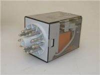 RELÈ DI POTENZA FINDER 220V UNDECAL 3T