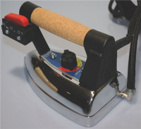 FERRO DA STIRO CON TUBO
