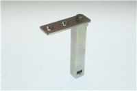 Hinge with long pin