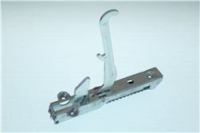 DOOR HINGE F.C96 DE LONGHI