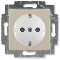Розетка с заземлением, кофе макиато/белый ABB 2CHH203457A6018