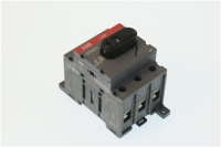 SEZIONATORE ABB OT63F3 63A