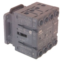 КОНТАКТОР МОД.0T32ET4