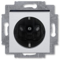 Розетка с заземлением, серебро/дымчатый чёрный ABB 2CHH203457A6070