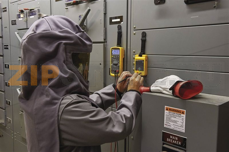 Калибратор напряжения Fluke PRV240 