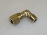 RACCORDO AD ANGOLO 1/8M - ø 6 mm