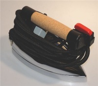 FERRO DA STIRO COMPLETO