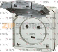 SOCKET 2P+T 20A