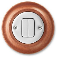 Переключатель двухклавишный, белый фарфор/натуральное дерево вишня ABB 2CHK595234C4052