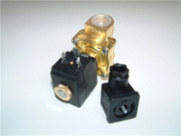 Solenoid valve 1/2   0 - 7 bar (40 l/mi