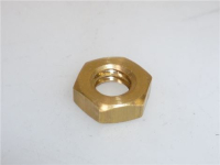 DADO ESAGONALE BASSO M6